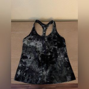 Lululemon cool racerback short tank top nulu size 6